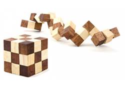 Ξύλινος Κατασκευαστικός Γρίφος Λογικής Snake Cube Medium