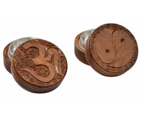 Grinder Τρίφτης  Ξύλινος - Μεταλλικός Σκαλιστό 60mm - 2 Parts - Τιμή: 6,20€